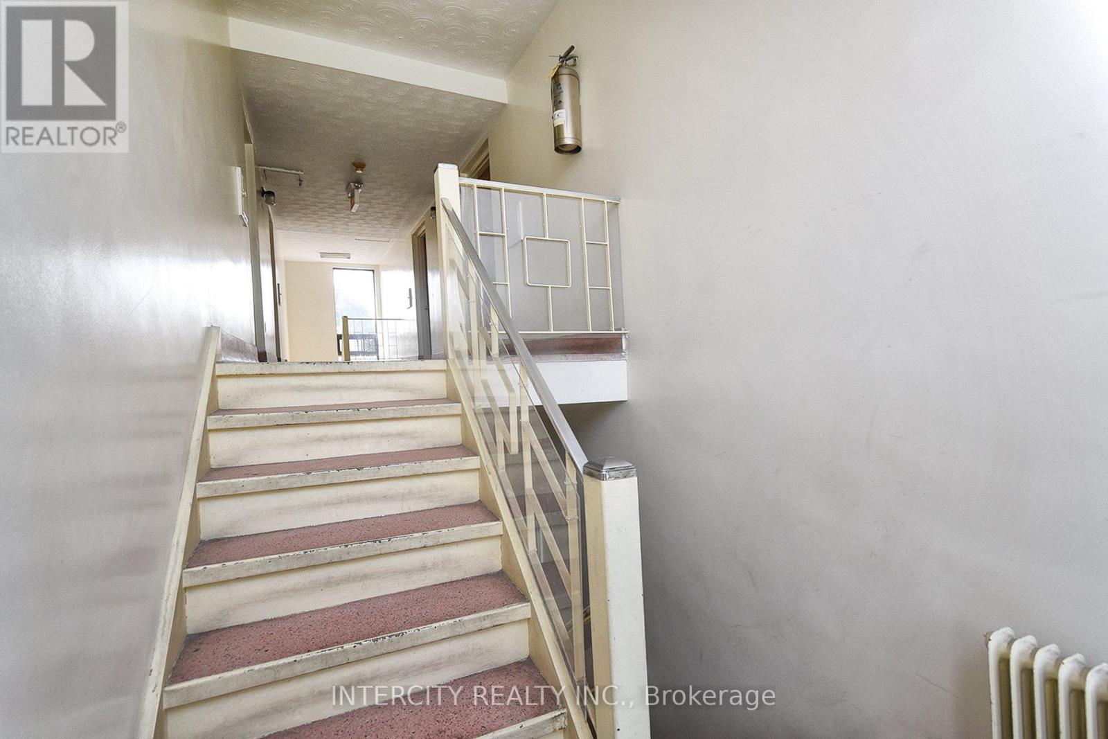 415 Wilson Avenue, Toronto, Ontario  M3H 1T4 - Photo 15 - C12039975