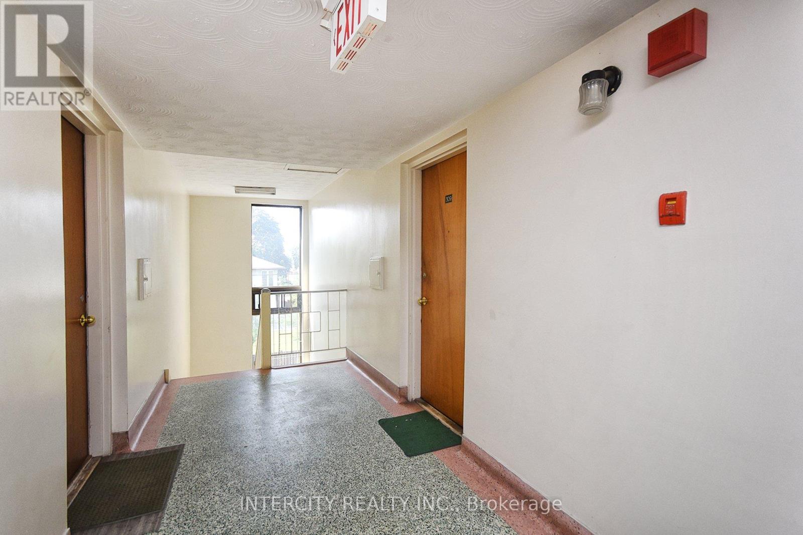 415 Wilson Avenue, Toronto, Ontario  M3H 1T4 - Photo 17 - C12039975