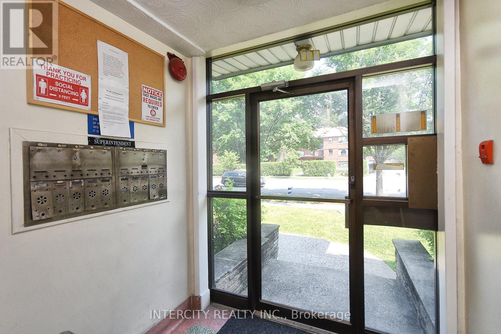 415 Wilson Avenue, Toronto, Ontario  M3H 1T4 - Photo 20 - C12039975