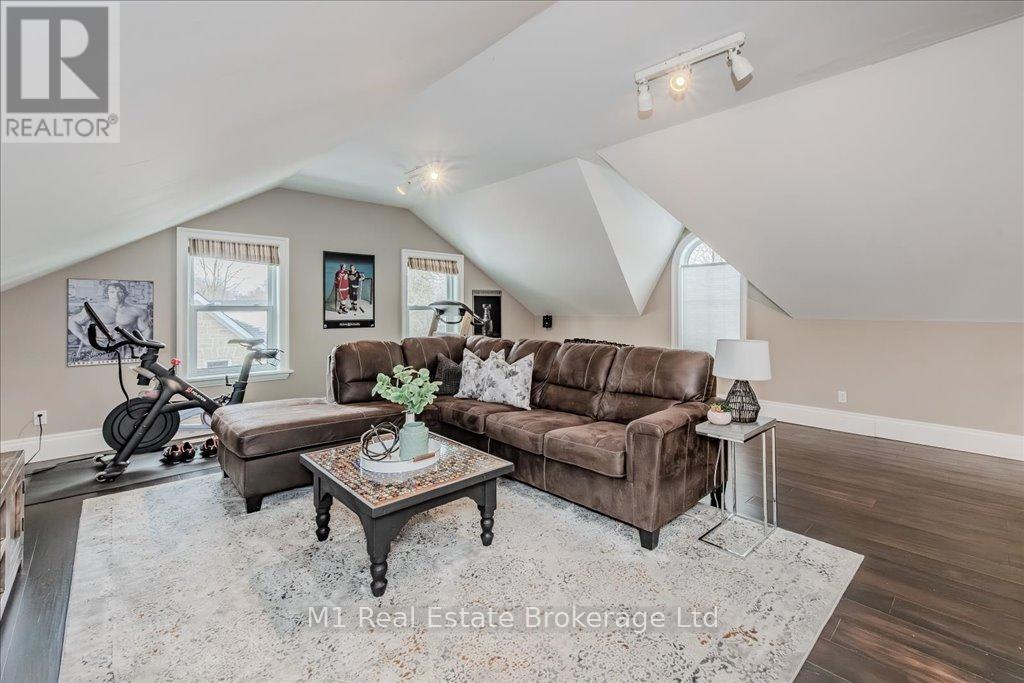 245 Hill Street W, Centre Wellington, Ontario  N1M 1G4 - Photo 23 - X12039804