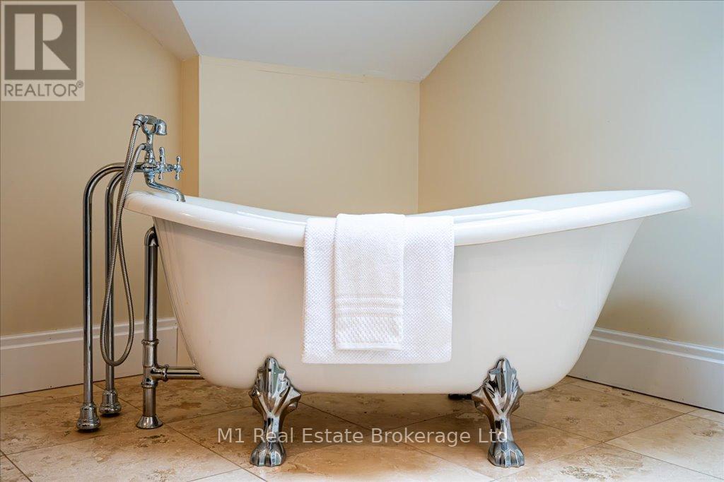 245 Hill Street W, Centre Wellington, Ontario  N1M 1G4 - Photo 27 - X12039804