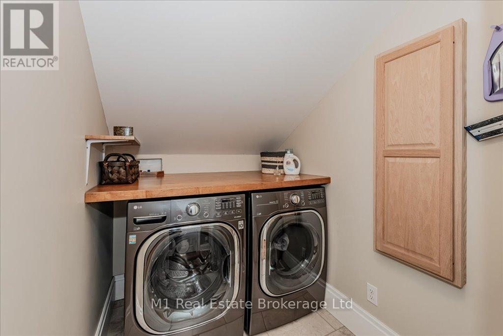 245 Hill Street W, Centre Wellington, Ontario  N1M 1G4 - Photo 33 - X12039804