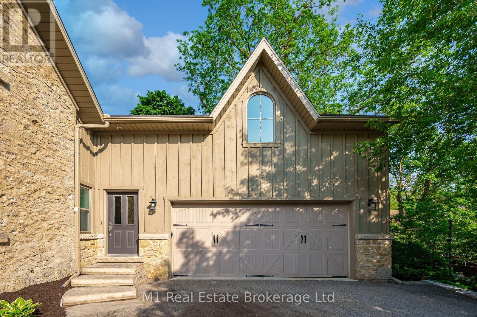 245 Hill Street W, Centre Wellington, Ontario  N1M 1G4 - Photo 5 - X12039804