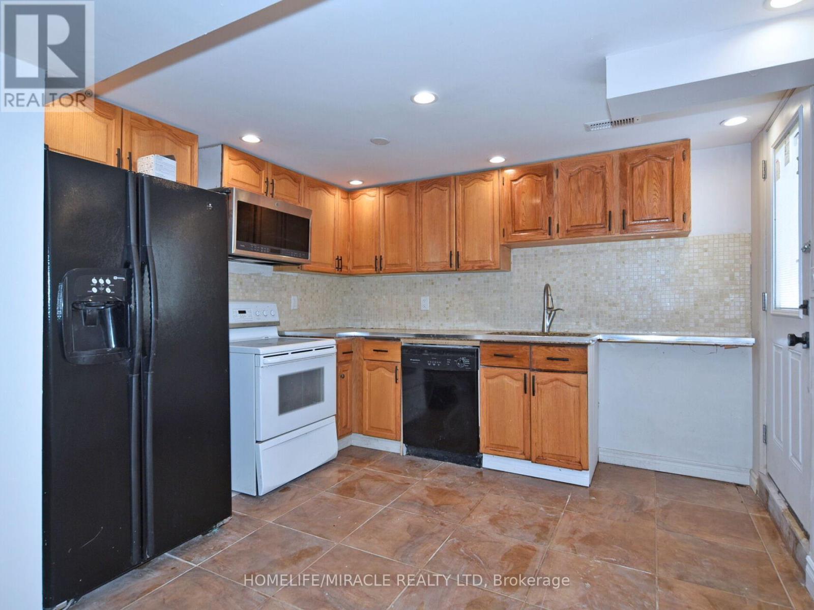 824 Crowells Street, Oshawa, Ontario  L1K 1X3 - Photo 37 - E12039711