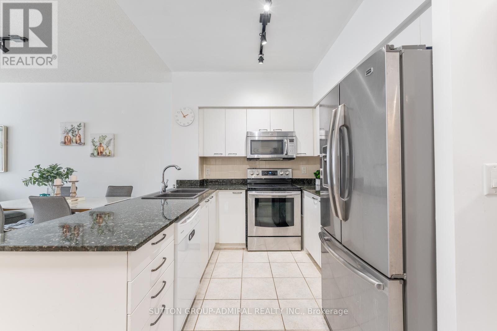 Property at 116 - 48 SUNCREST BOULEVARD image 2