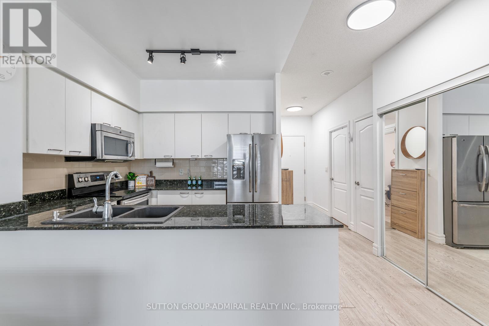 Property at 116 - 48 SUNCREST BOULEVARD image 4