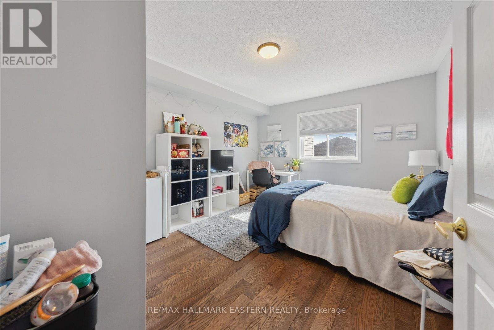 257 Tobin Court, Peterborough North, Ontario  K9H 7S7 - Photo 15 - X12040018