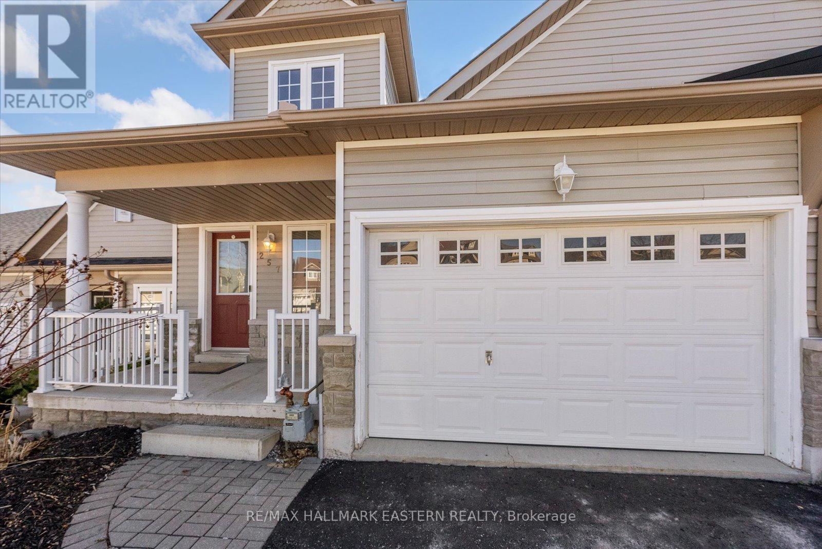 257 Tobin Court, Peterborough North, Ontario  K9H 7S7 - Photo 2 - X12040018