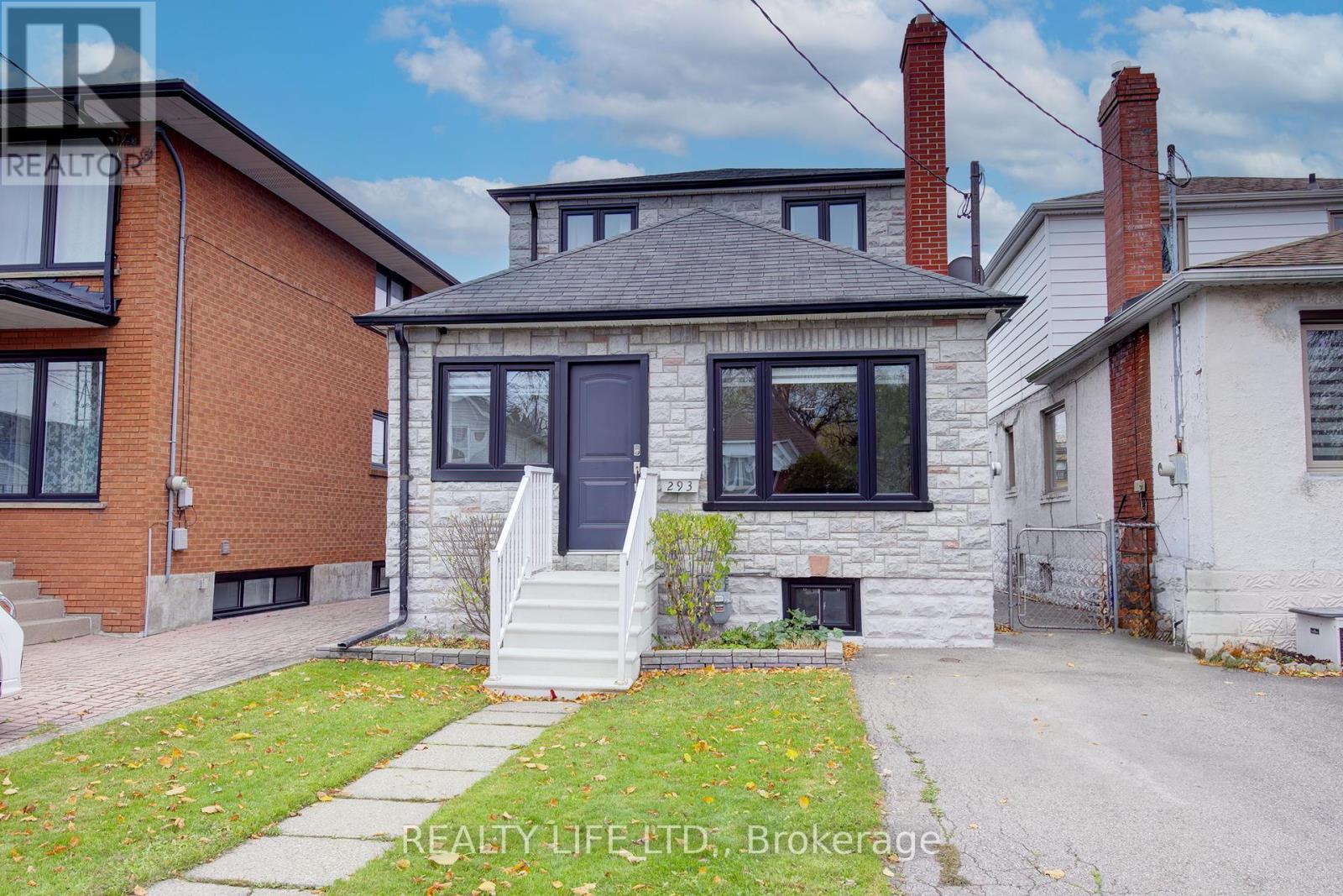 Property at 293 MELROSE STREET image 2