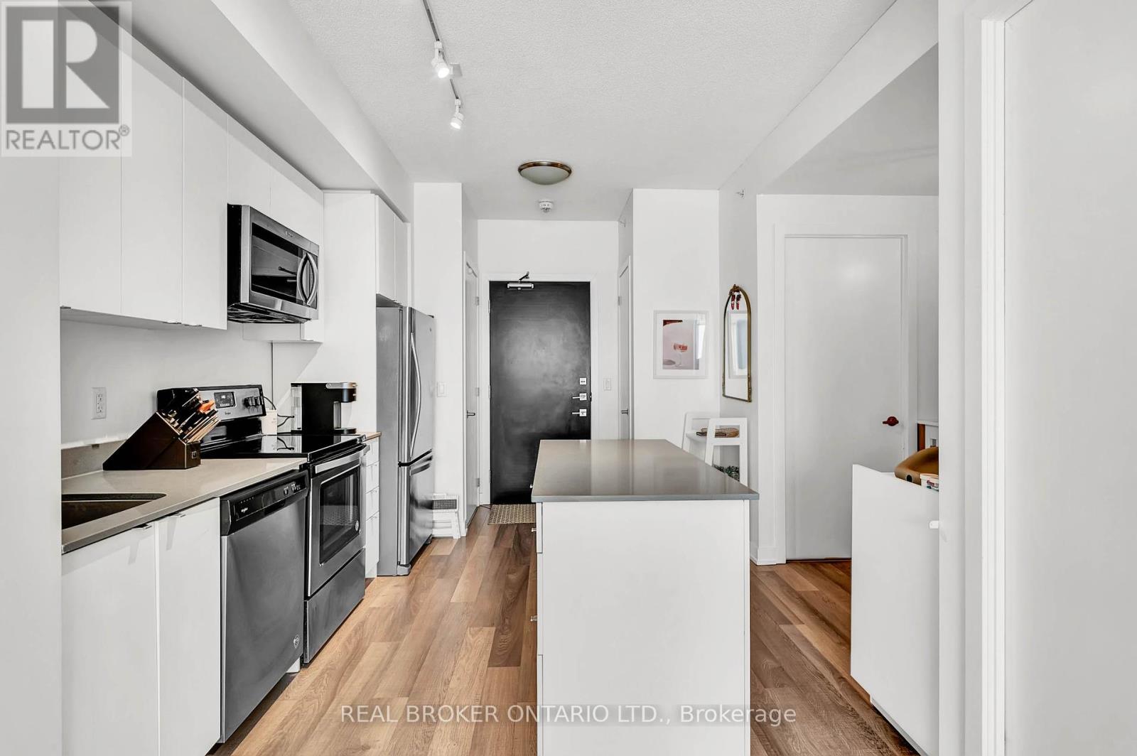 607 - 5240 Dundas Street, Burlington, Ontario  L7L 0J6 - Photo 11 - W12039905