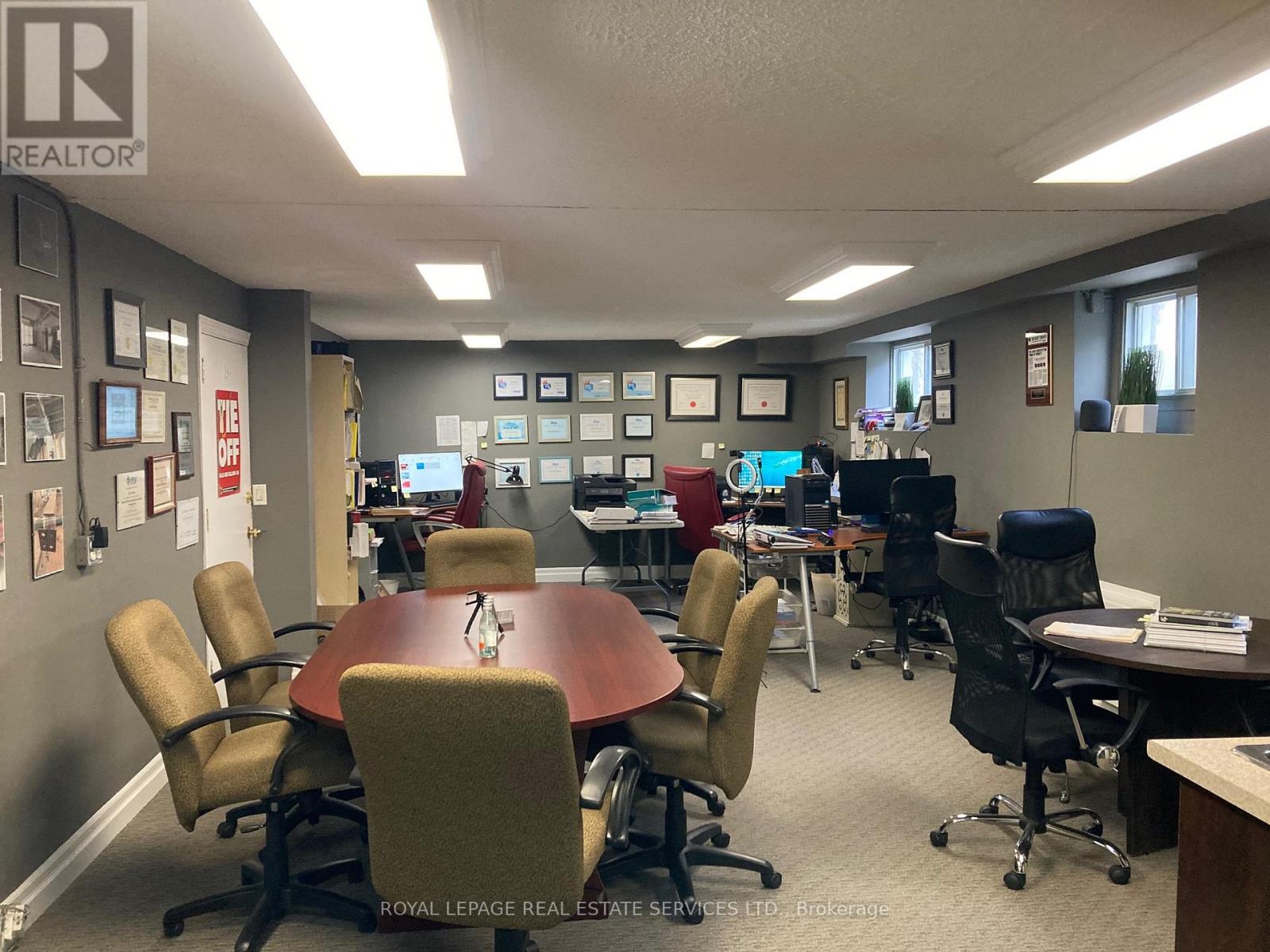30 - 2842 Bloor Street W, Toronto, Ontario  M8X 1B1 - Photo 2 - W12039983