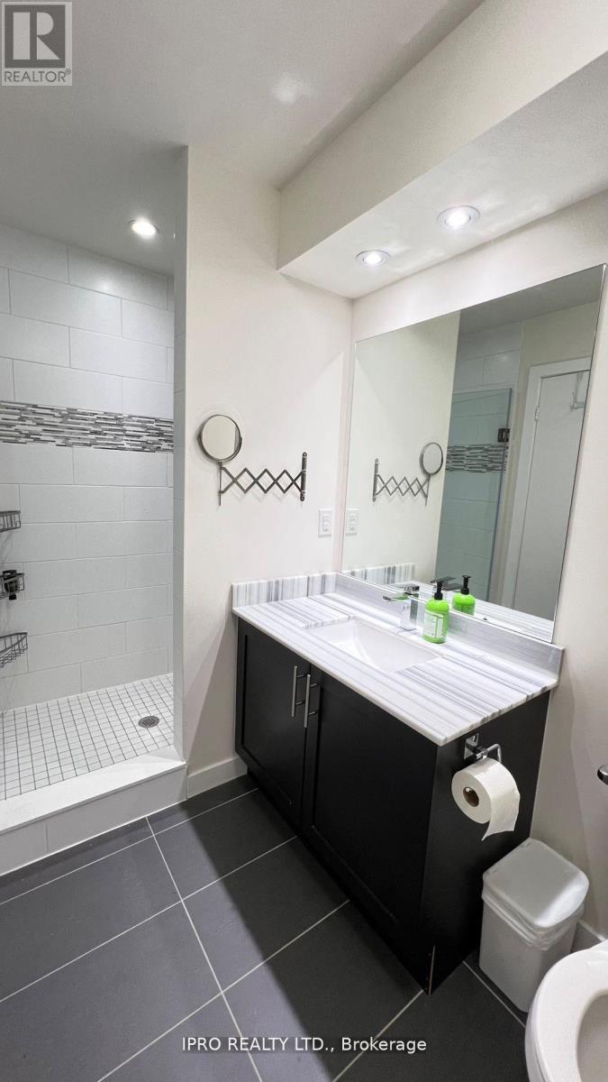 9 - 4020 Parkside Village Drive, Mississauga (City Centre), Ontario  L5B 0K2 - Photo 6 - W12040010