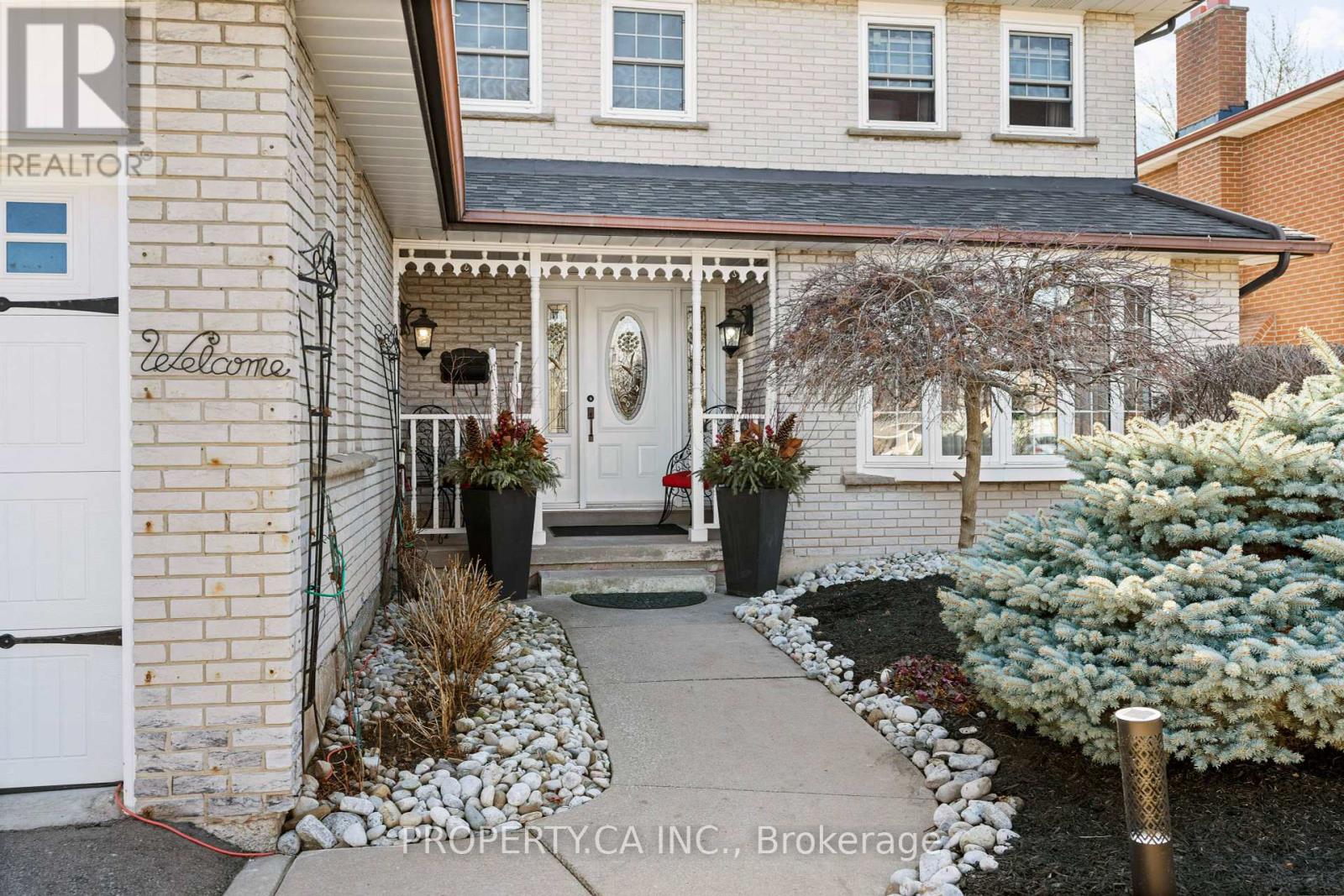 Property at 2536 BIRCH CRESCENT image 2
