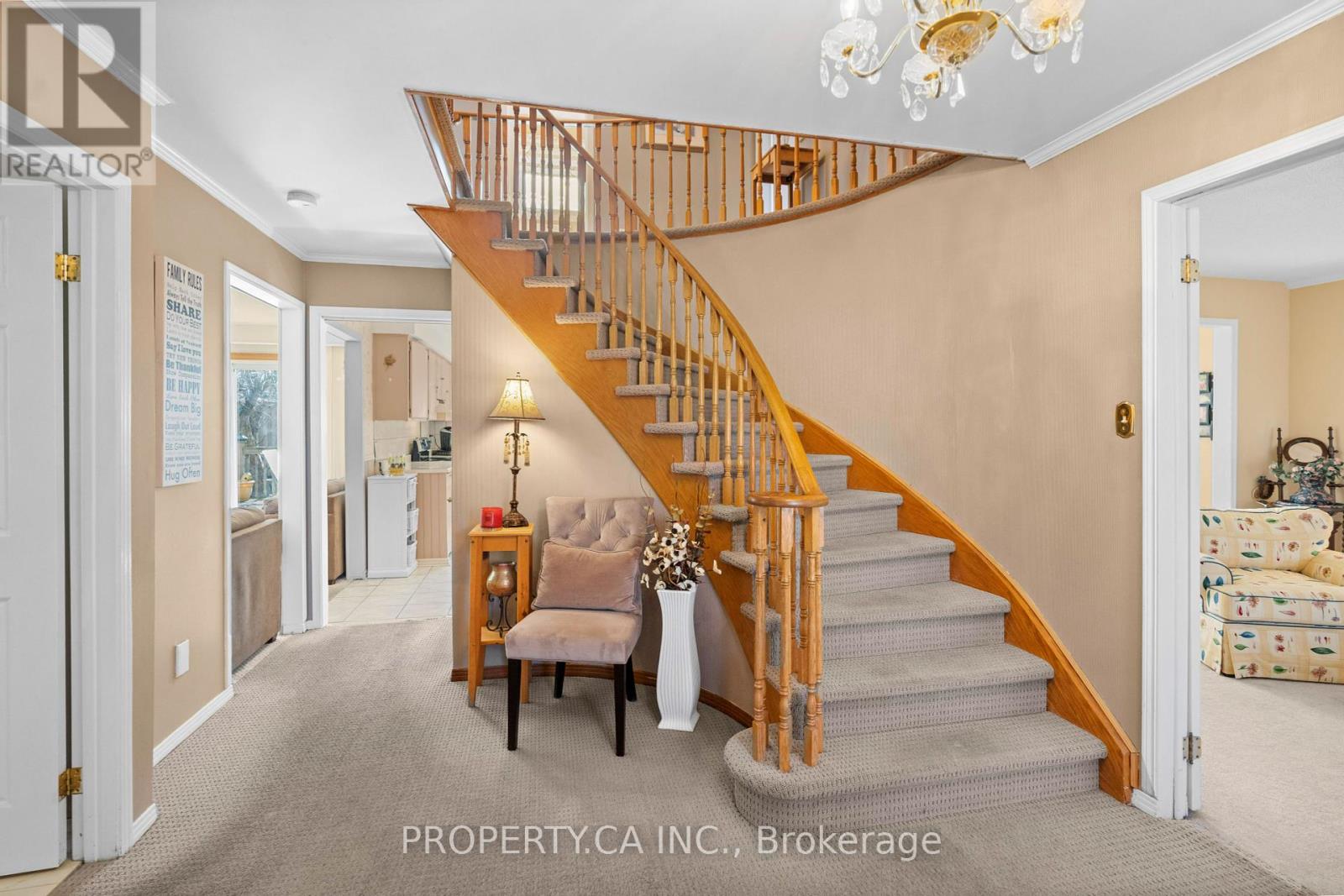 Property at 2536 BIRCH CRESCENT image 4