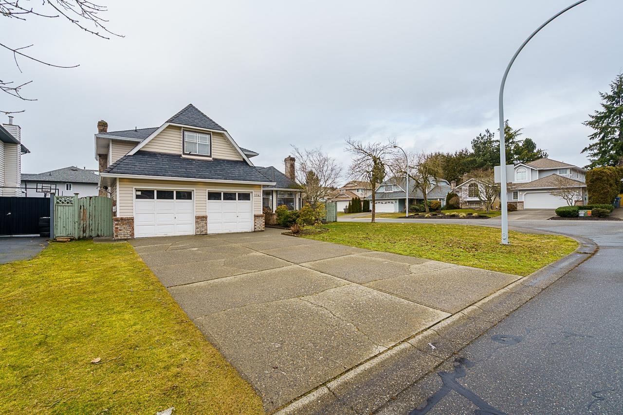 8941 143 Street, Surrey, British Columbia  V3V 7T2 - Photo 3 - R2976061