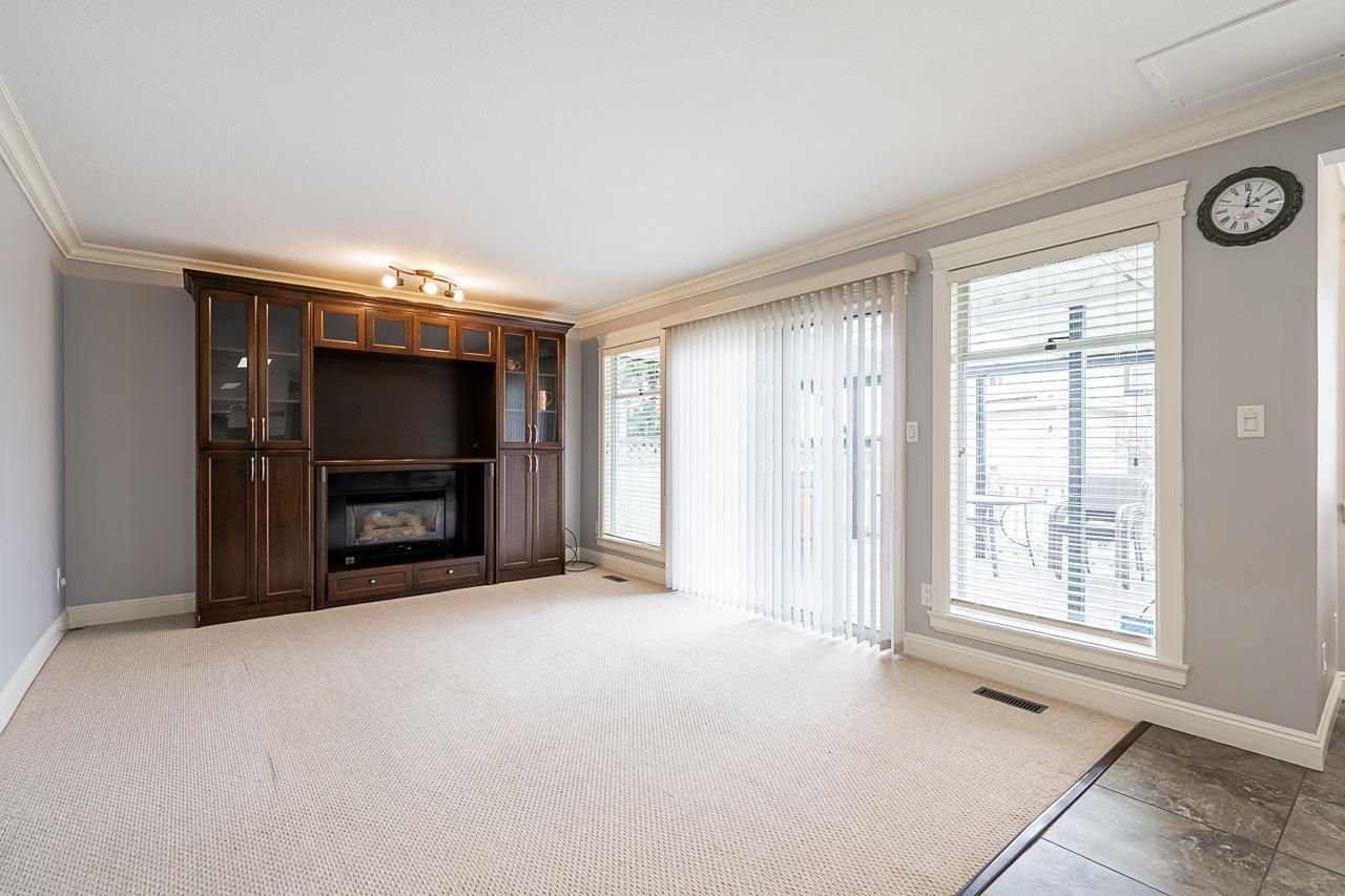 8941 143 Street, Surrey, British Columbia  V3V 7T2 - Photo 9 - R2976061