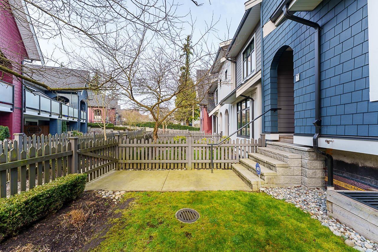 Property at 117 2853 HELC PLACE image 4