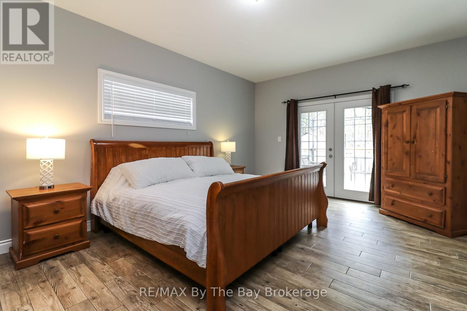 37 Wesley Avenue, Wasaga Beach, Ontario  L9Z 1C8 - Photo 14 - S12033932