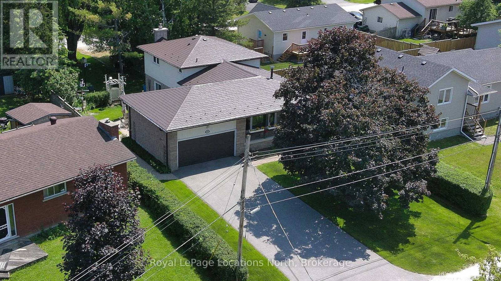 221 John Street, Clearview, Ontario  L0M 1S0 - Photo 5 - S12039807