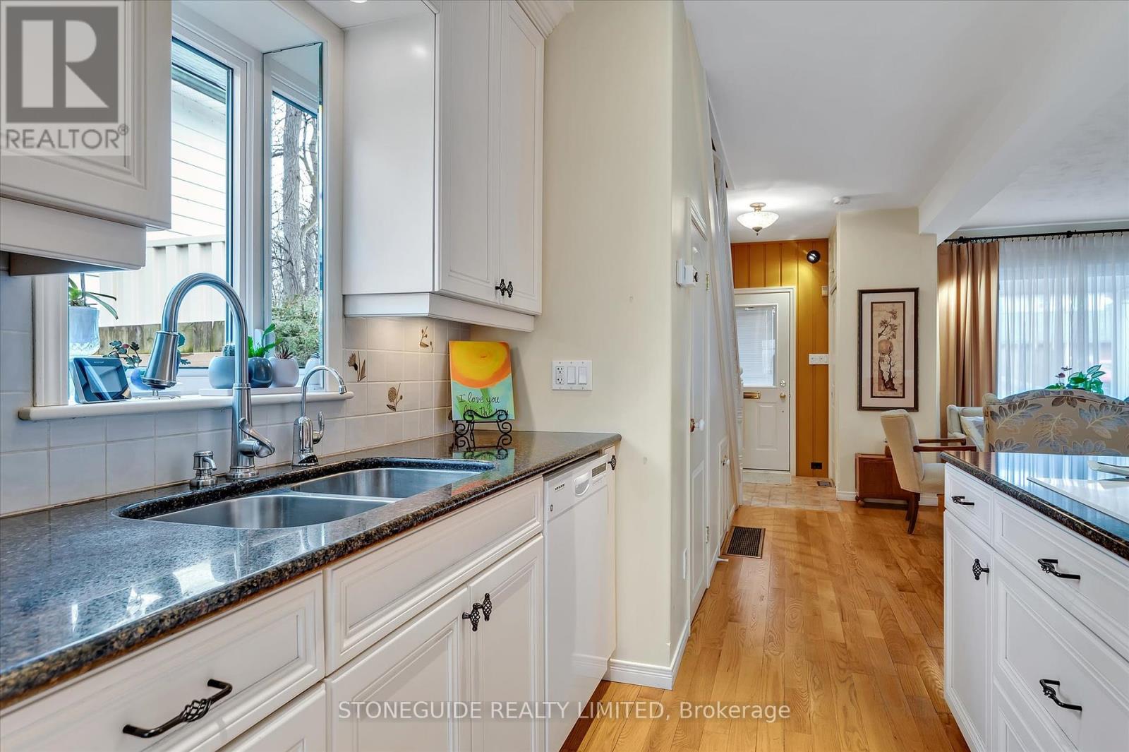 165 Edinburgh Street, Peterborough Central, Ontario  K9H 3E3 - Photo 14 - X12040044