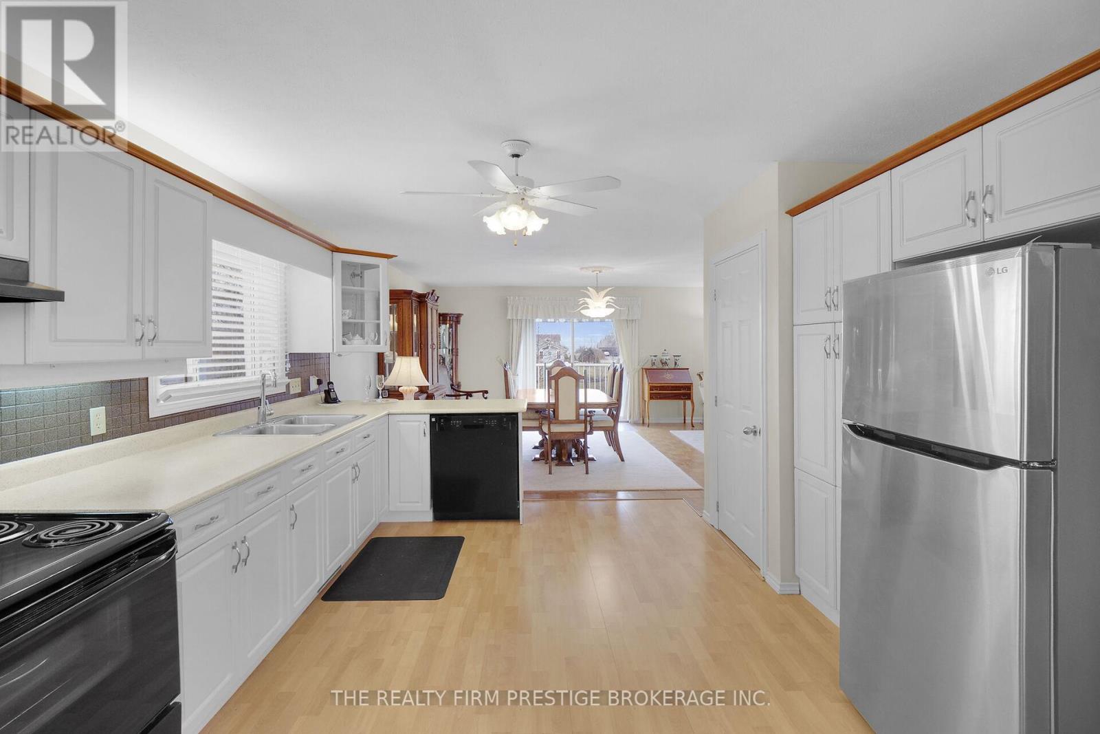 25189 Gray Line, West Elgin, Ontario  N0L 2P0 - Photo 10 - X12040091