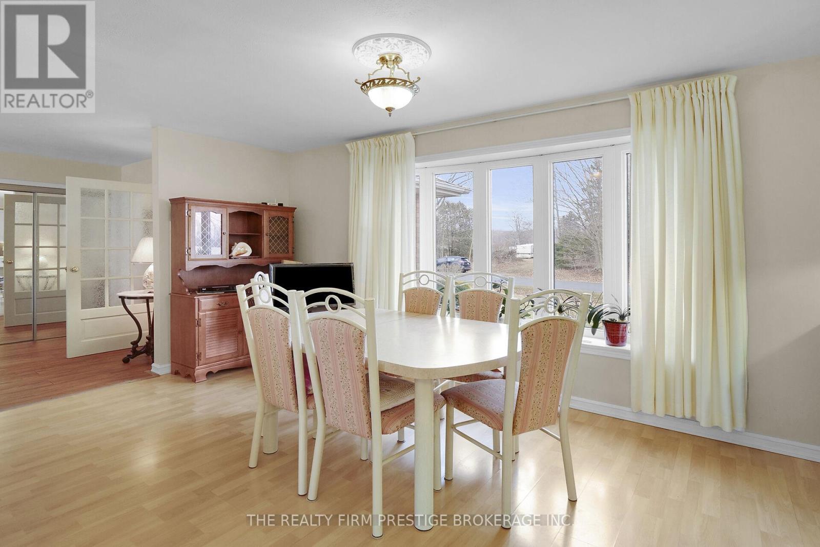 25189 Gray Line, West Elgin, Ontario  N0L 2P0 - Photo 13 - X12040091