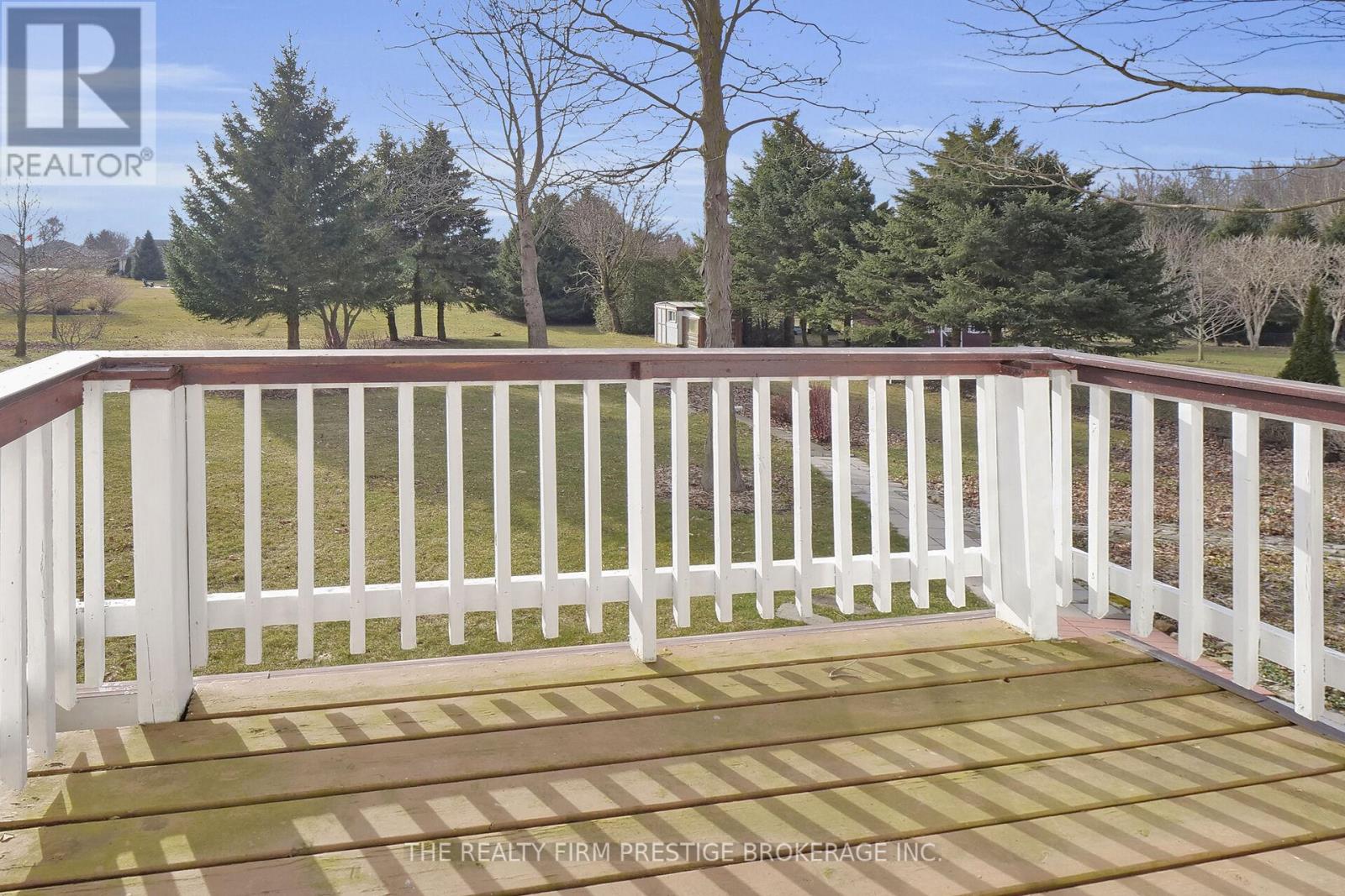 25189 Gray Line, West Elgin, Ontario  N0L 2P0 - Photo 19 - X12040091