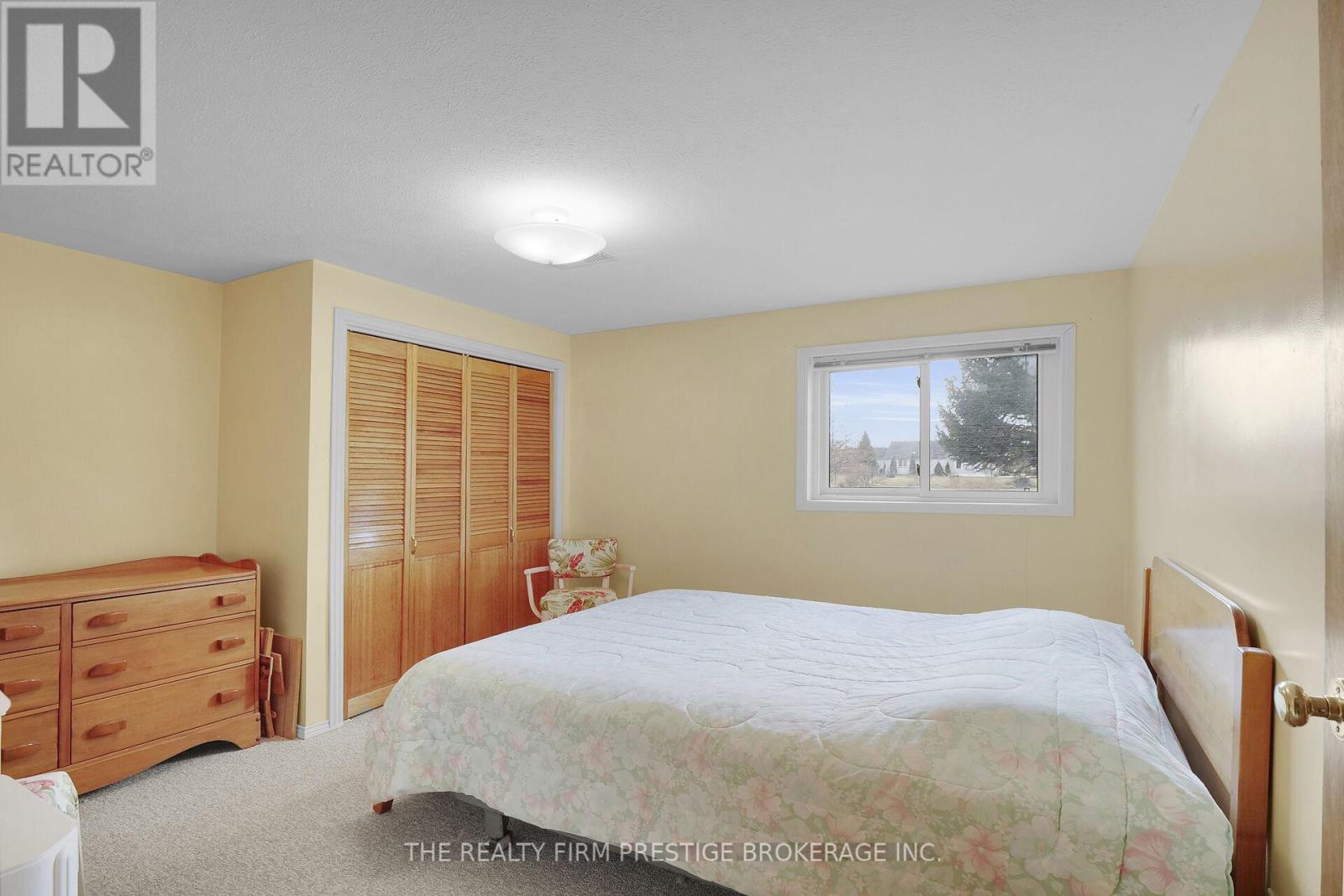 25189 Gray Line, West Elgin, Ontario  N0L 2P0 - Photo 24 - X12040091