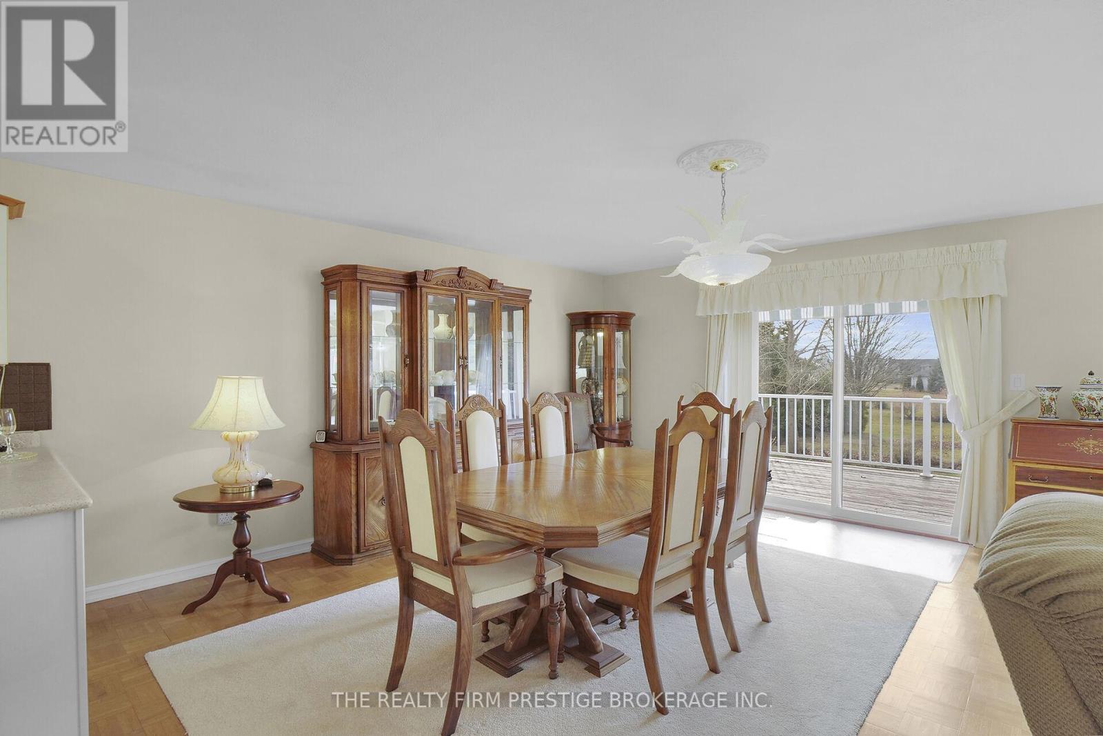 25189 Gray Line, West Elgin, Ontario  N0L 2P0 - Photo 9 - X12040091