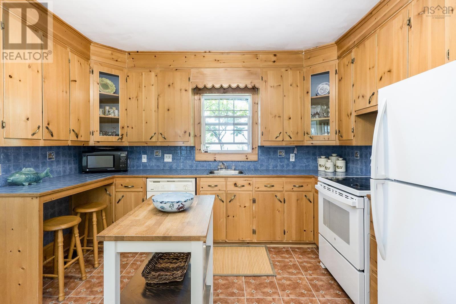 6339 Highway 215, Cheverie, Nova Scotia  B0N 2A0 - Photo 10 - 202505751