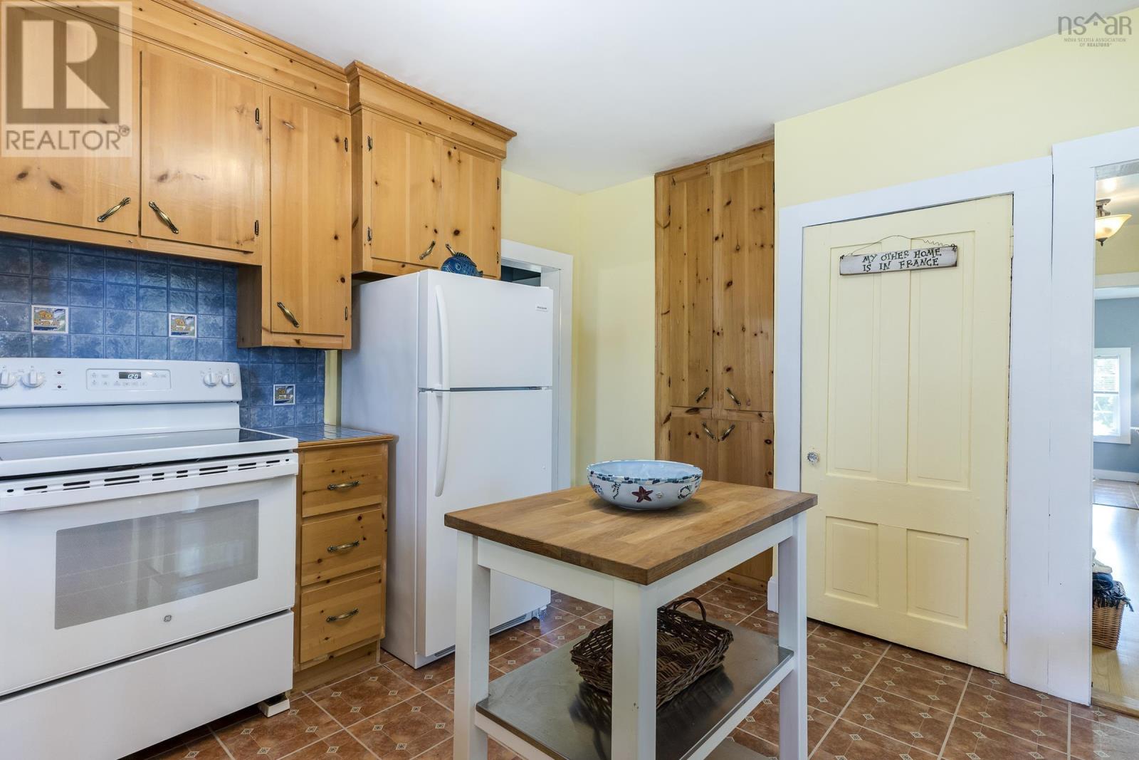 6339 Highway 215, Cheverie, Nova Scotia  B0N 2A0 - Photo 12 - 202505751