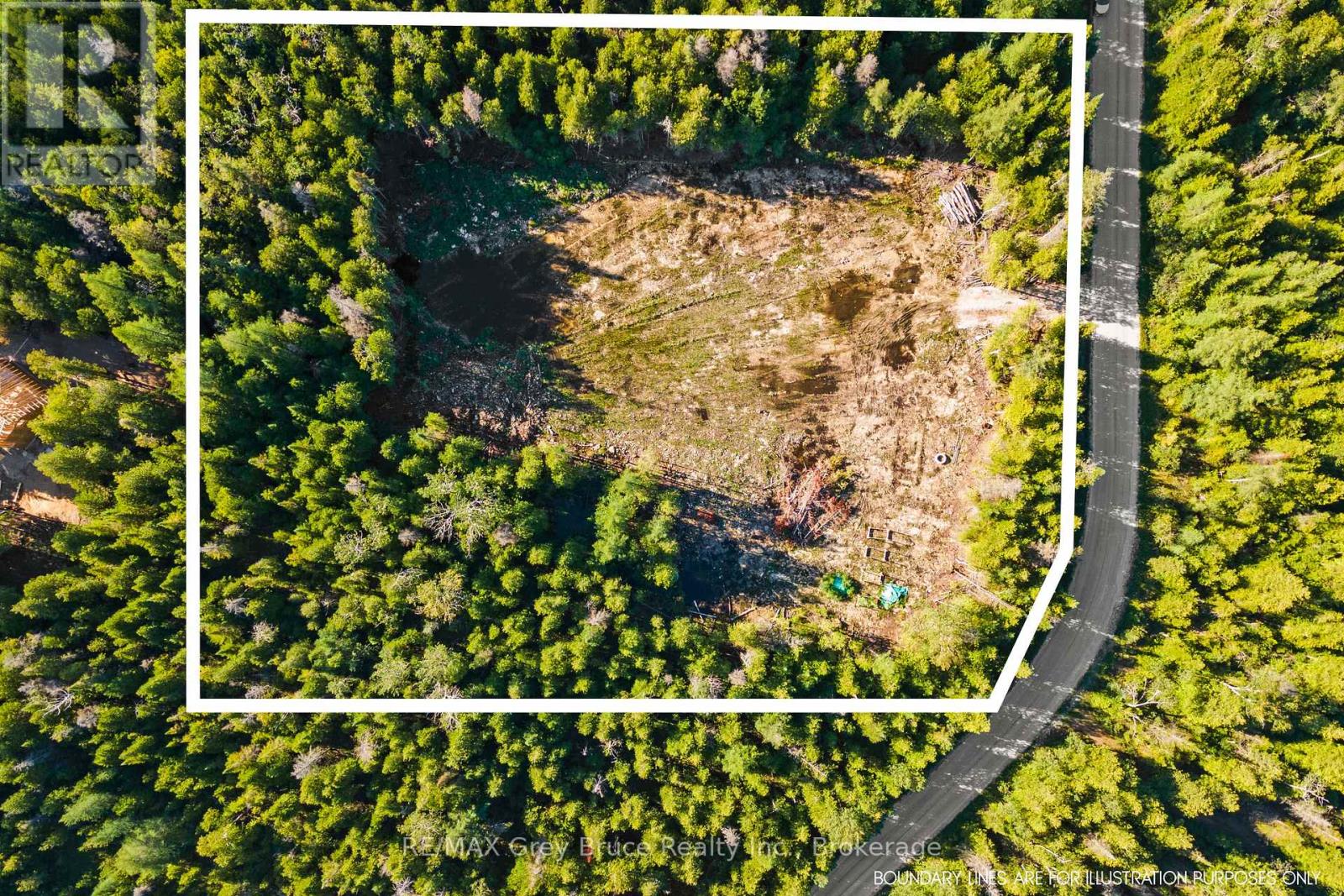 30 Huron Park Road, Northern Bruce Peninsula, Ontario  N0H 1W0 - Photo 15 - X12040081