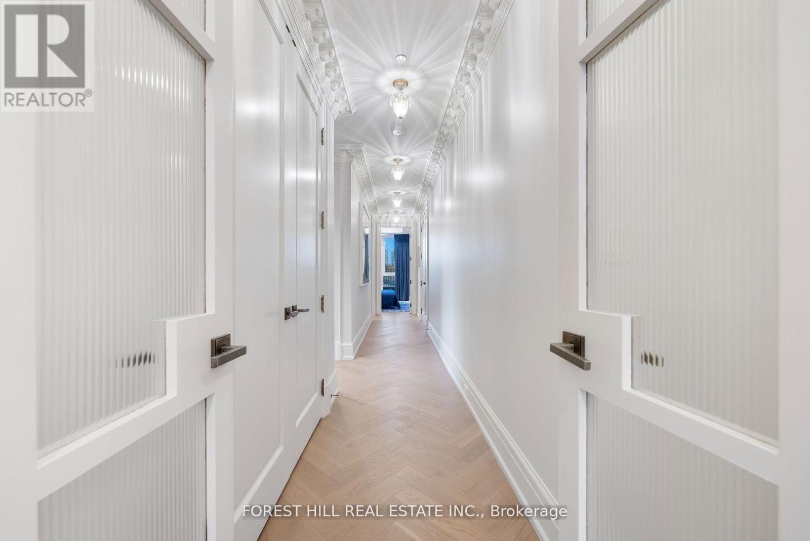 Property at 602 - 128 HAZELTON AVENUE image 1