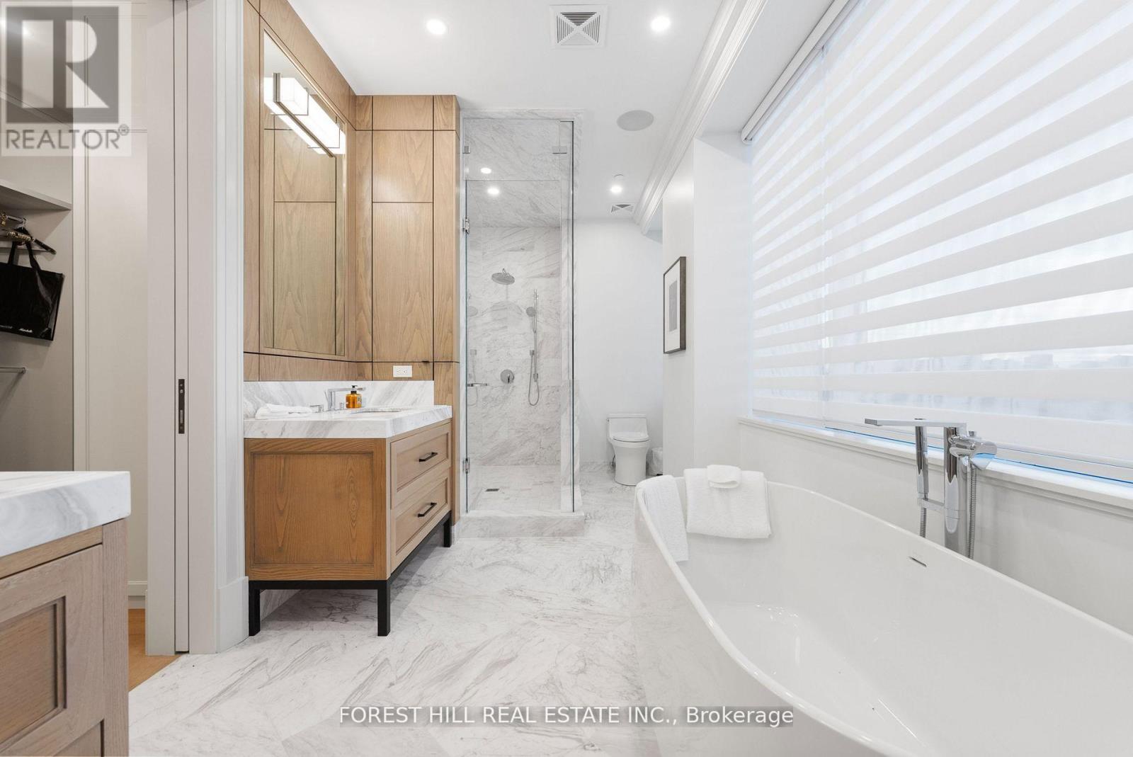 602 - 128 Hazelton Avenue, Toronto, Ontario  M5R 2E2 - Photo 24 - C12040120
