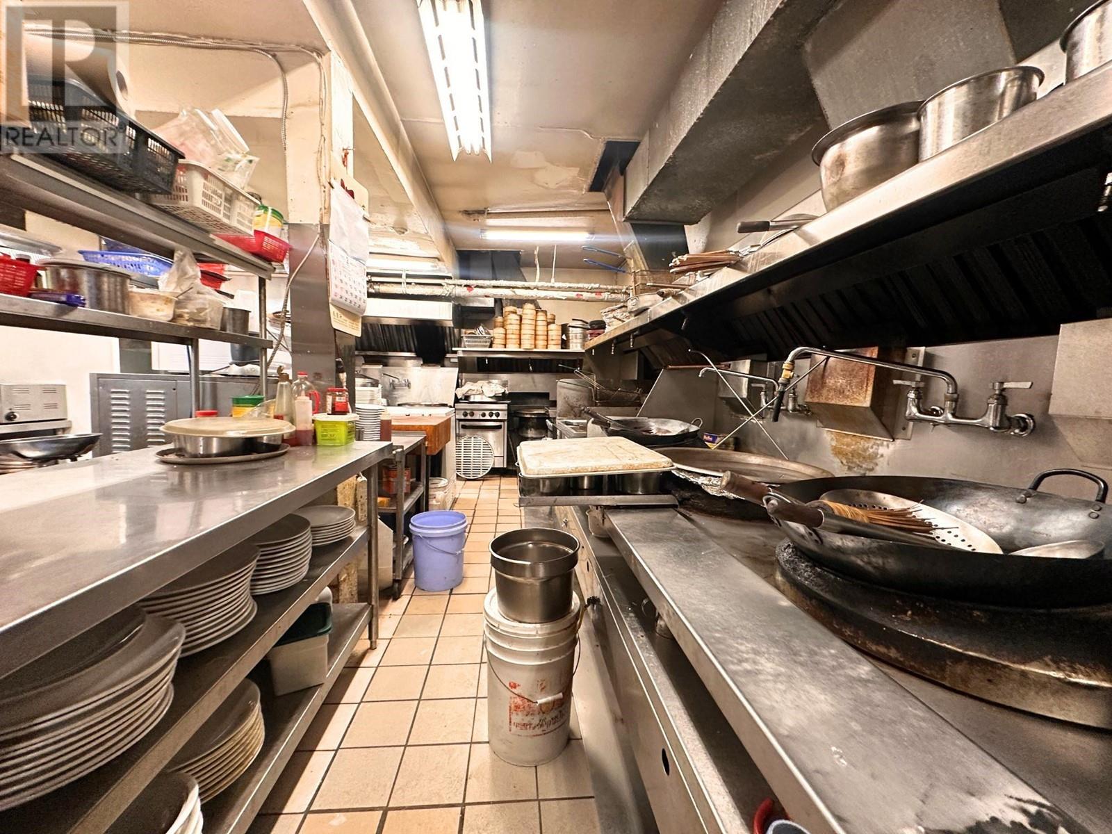 4488 Main Street, Vancouver, British Columbia  V0V 0V0 - Photo 10 - C8066860