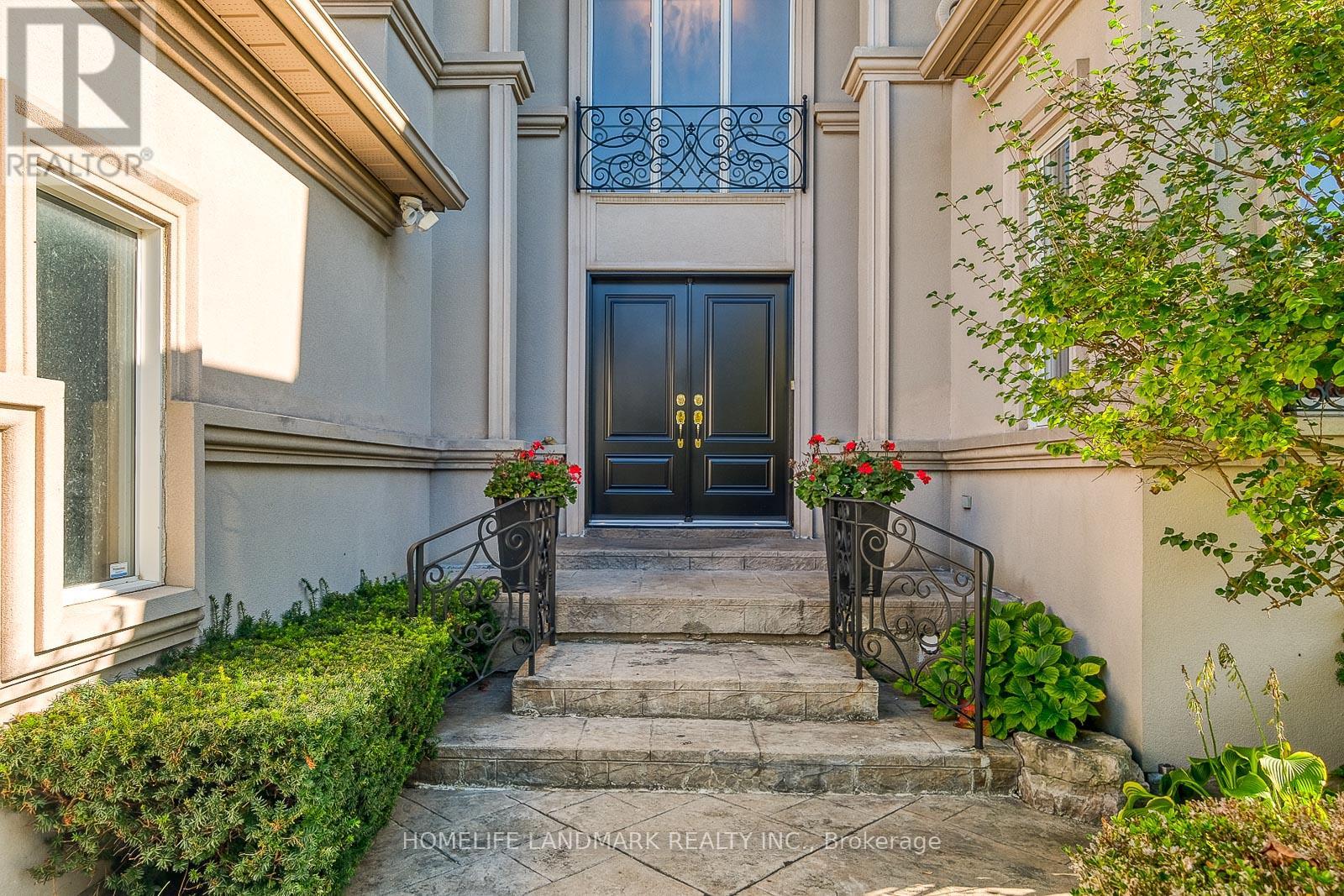 Property at 9 CHANTILLY CRESCENT image 3
