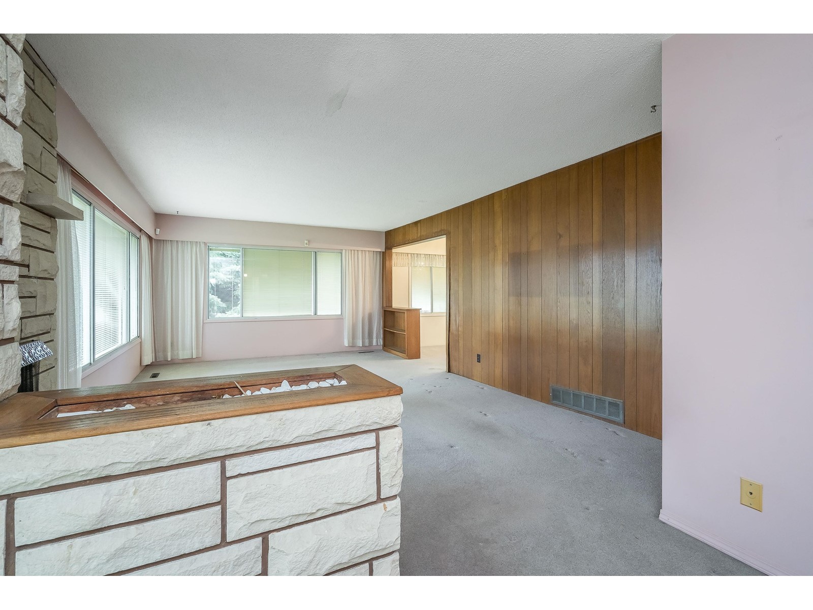 12995 110 Avenue, Surrey, British Columbia  V3T 2P4 - Photo 6 - R2980928