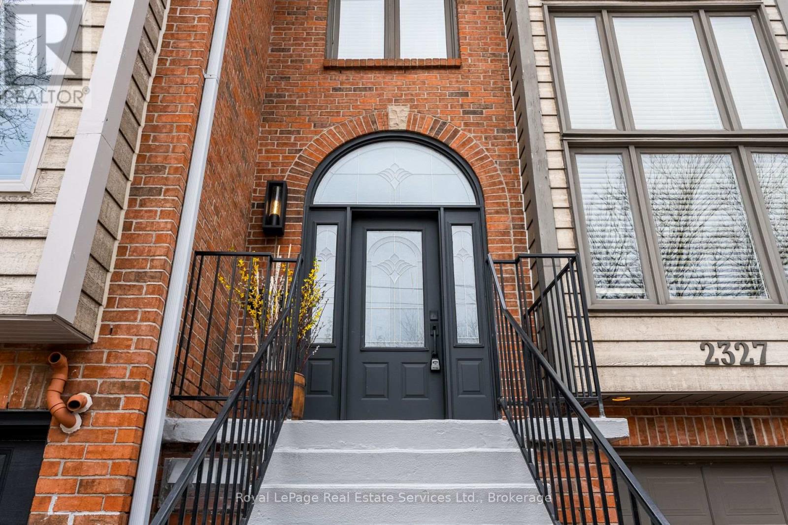 Property at 2327 MARINE DRIVE image 4