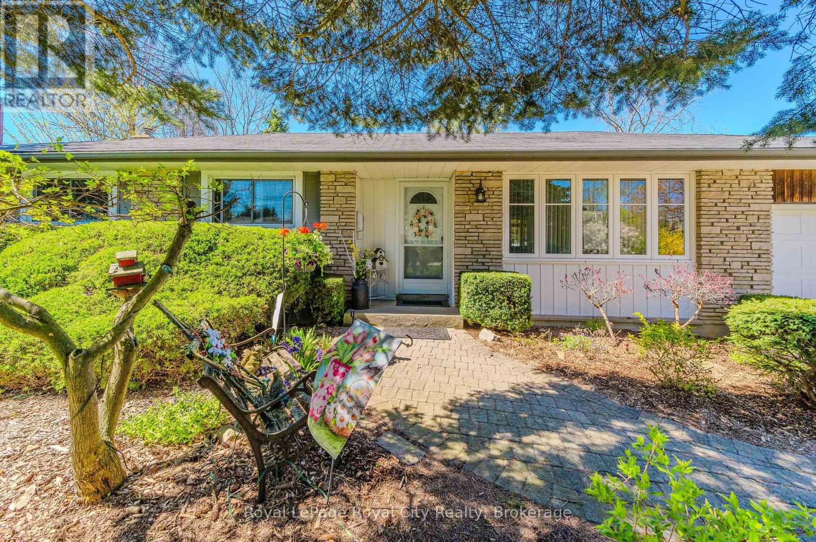 Property at 41 RIDGEWAY AVENUE image 2
