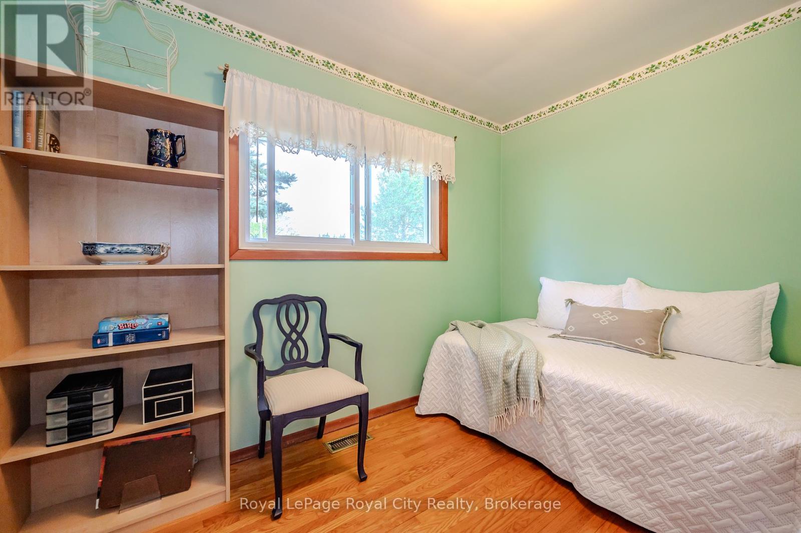 41 Ridgeway Avenue, Guelph, Ontario  N1L 1G8 - Photo 21 - X12040277