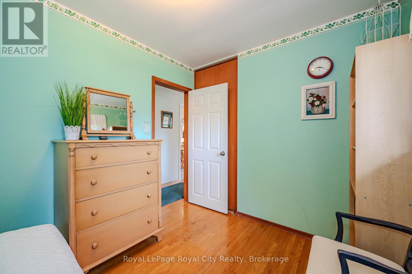 41 Ridgeway Avenue, Guelph, Ontario  N1L 1G8 - Photo 22 - X12040277