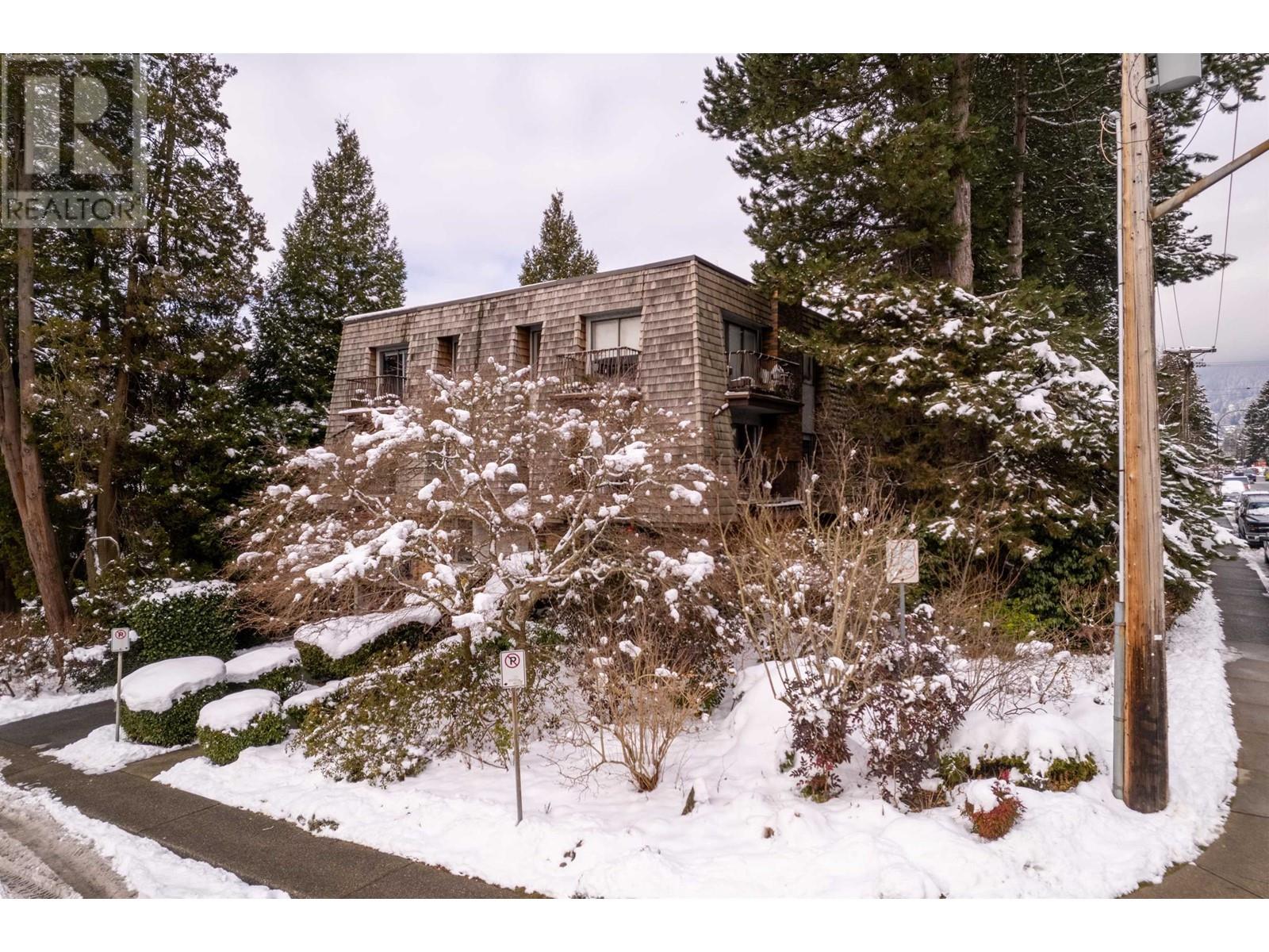 204 1721 St. Georges Avenue, North Vancouver, British Columbia  V7L 3J8 - Photo 18 - R2964682