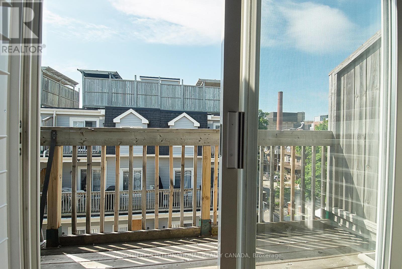1019b College Street, Toronto, Ontario  M6H 1A8 - Photo 37 - C12040180