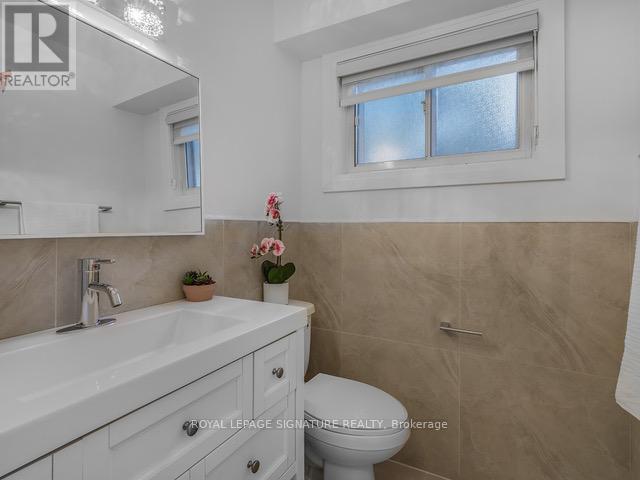 16 Ennismore Place, Toronto, Ontario  M2J 2A1 - Photo 21 - C12040199