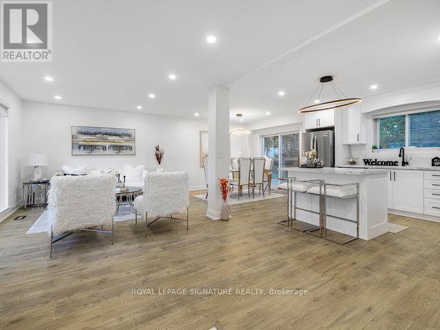 16 Ennismore Place, Toronto, Ontario  M2J 2A1 - Photo 6 - C12040199