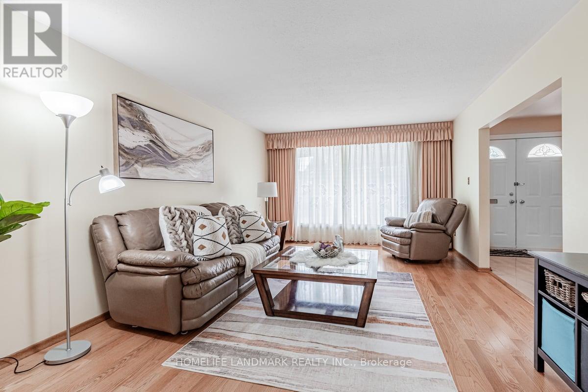 Property at 34 ELFINDALE CRESCENT image 4