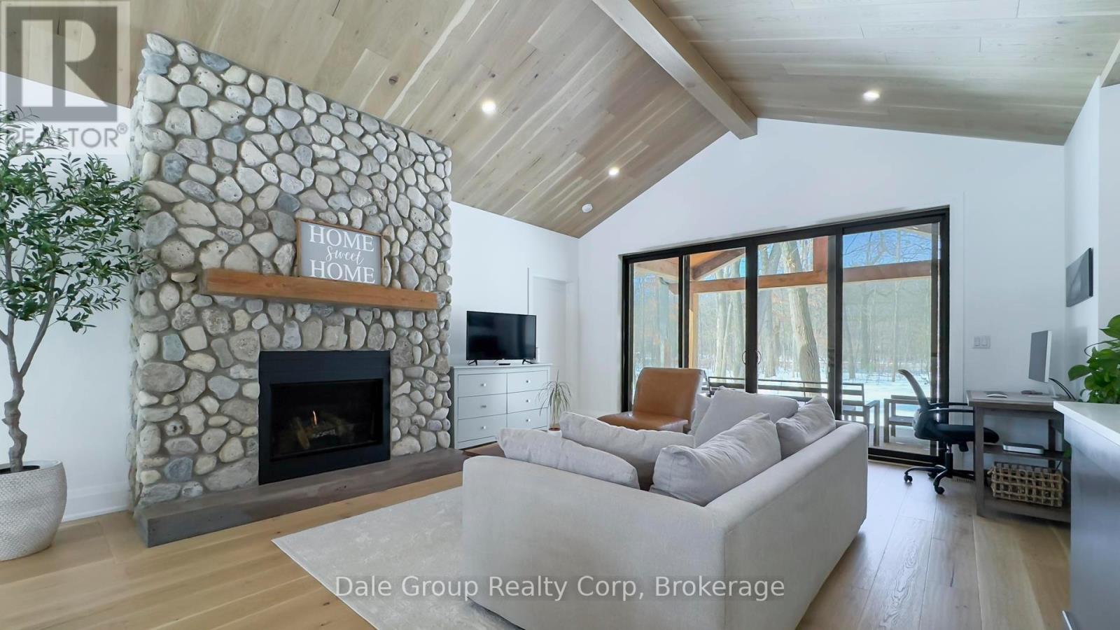 Property at 8354 OAKWOOD DRIVE S image 5