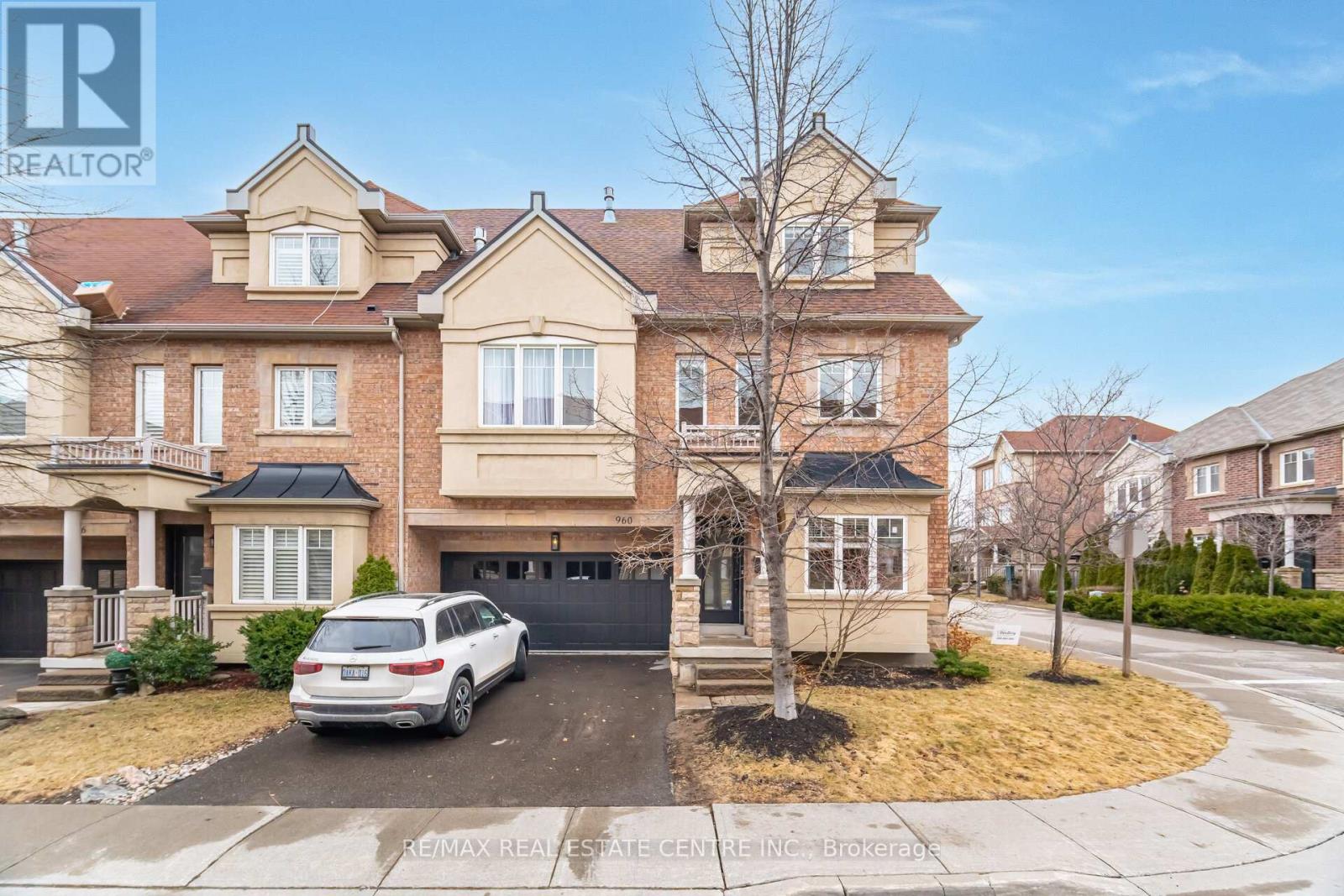 Property at 960 TOSCANA PLACE image 1