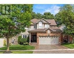 6 HEARTHBRIDGE STREET, Kitchener, Ontario