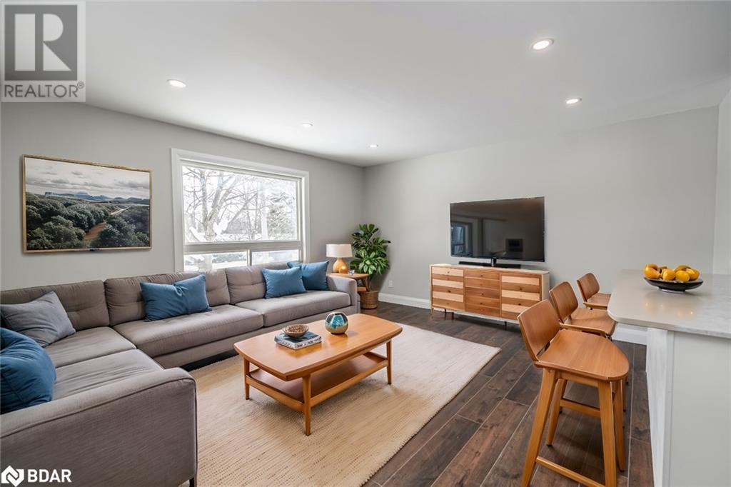 24 Shannon Street, Orillia, Ontario  L3V 7K4 - Photo 3 - 40710064